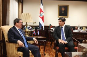 Jefa de fracción del PUSC cuestiona reunión de Carlos Alvarado con Canciller cubano