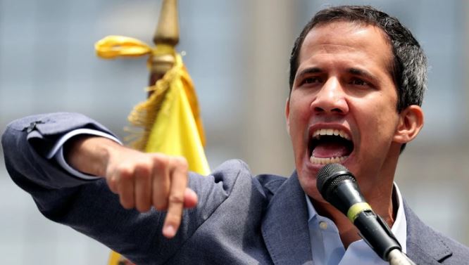 Guaidó dijo que la iniciativa de Maduro de proponer elecciones legislativas en Venezuela «es una simple burla»