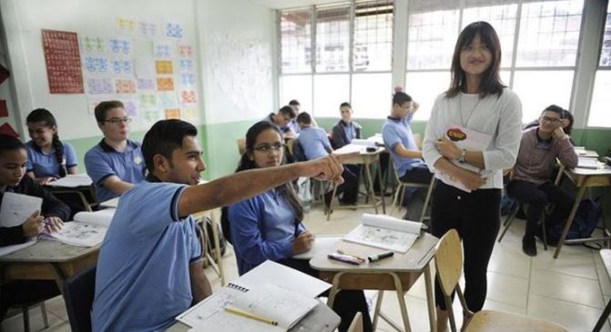 MEP proyecta que al menos 14 centros educativos enseñen mandarín para final de año