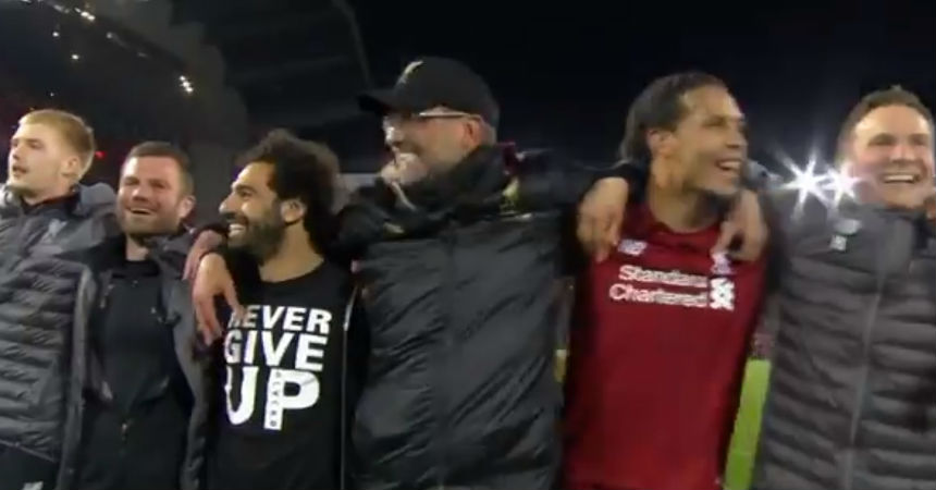 El emotivo canto entre fanáticos y jugadores del Liverpool tras el épico triunfo ante el Barcelona