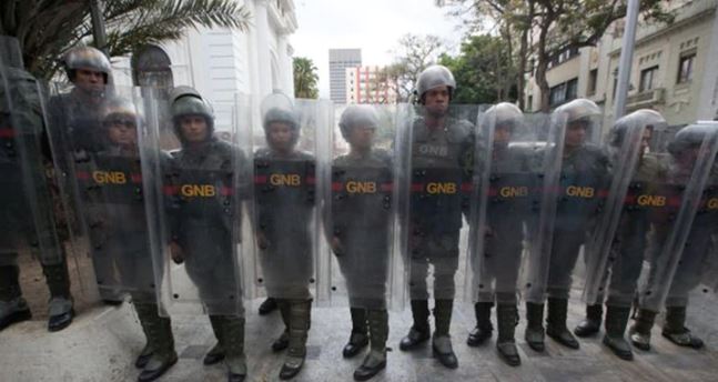 El régimen de Nicolás Maduro volvió a bloquear el acceso de la prensa al Parlamento venezolano