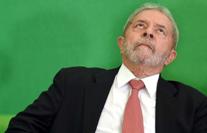 La Justicia de Brasil ordenó el bloqueo de USD 20 millones de Lula da Silva