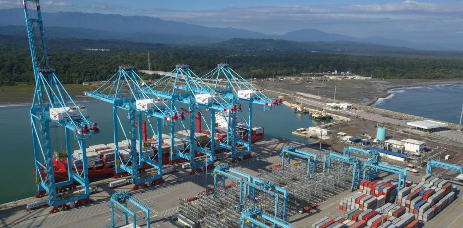 Exportadores reclaman por atrasos, extravío de contenedores y congestión en megapuerto de Moín
