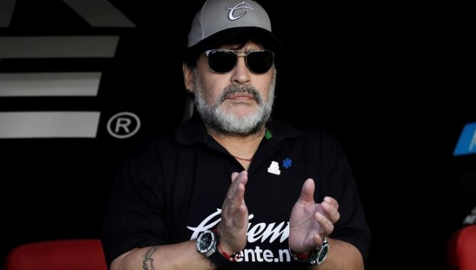 Diego Maradona se postuló para dirigir a uno de los equipos más poderosos del mundo: «Soy el hombre indicado»