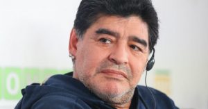 Familia quiere internar a Diego Maradona para tratar su salud mental