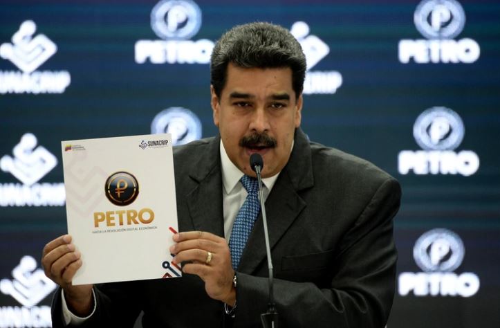 Nicolás Maduro le ordenó al banco estatal de Venezuela «abrir las taquillas» del petro