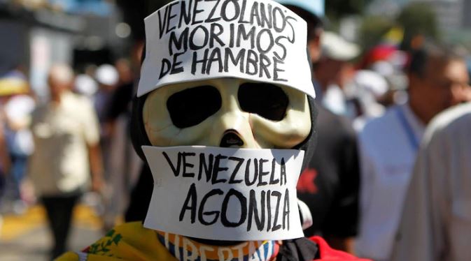 El FMI proyecta una «implosión económica» en Venezuela