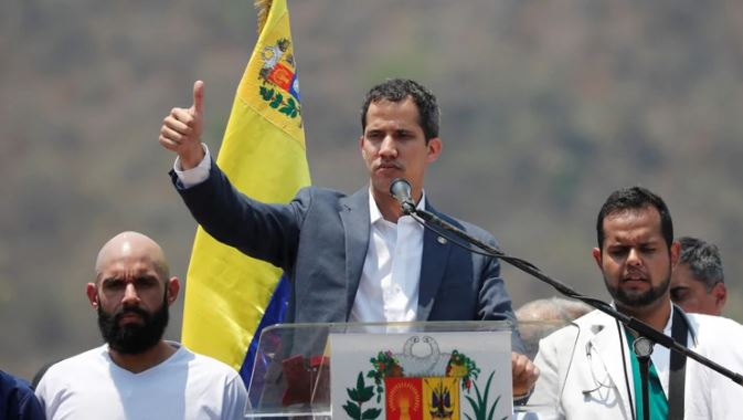 Juan Guaidó convocó a una «gran sesión de calle» de la Asamblea Nacional al cumplir seis meses como presidente interino