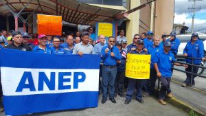 Empresarios piden al Ministerio de Trabajo disolver sindicato que lidera Albino Vargas
