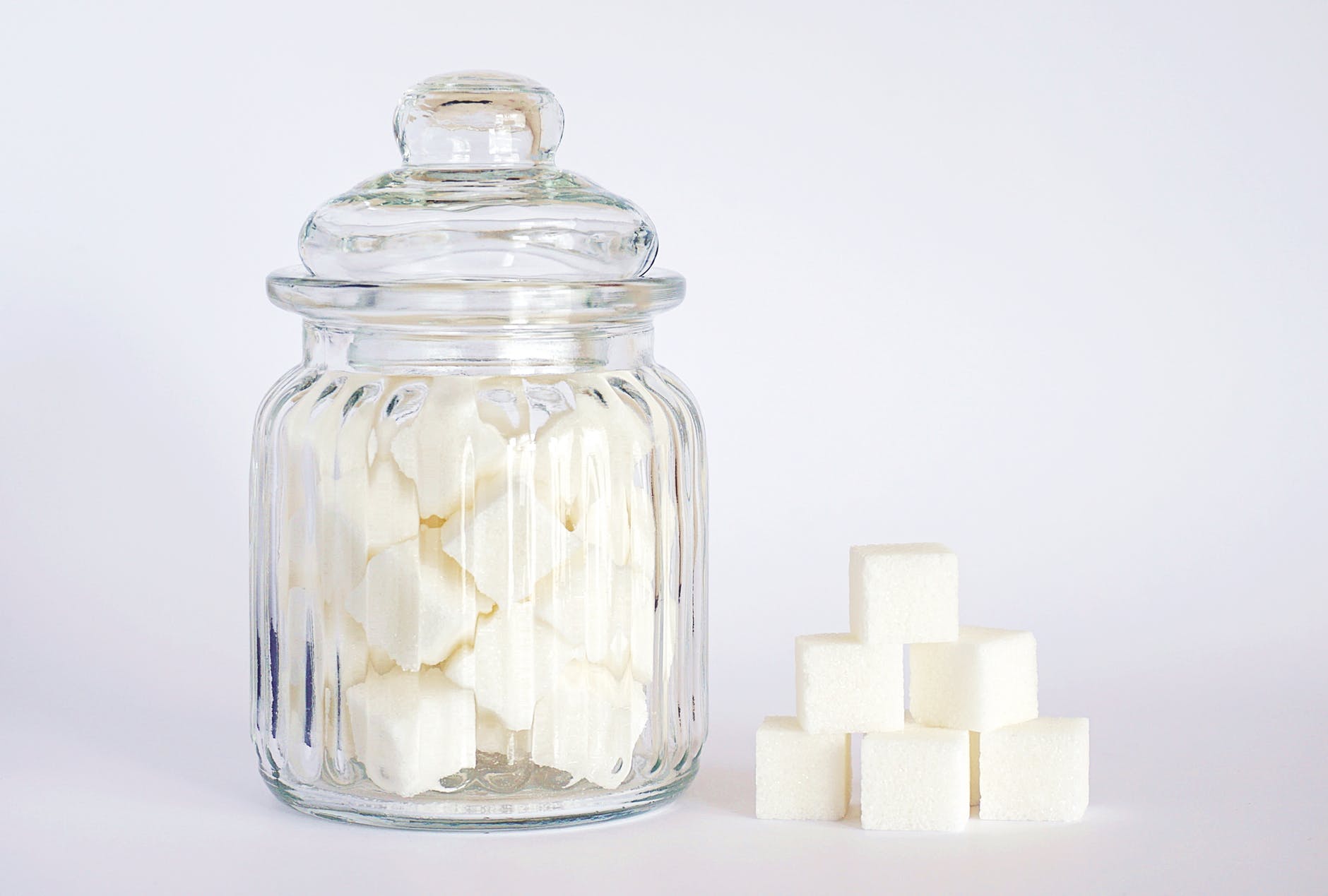 MEIC investiga solicitud para fijar medida de salvaguarda a importaciones de azúcar