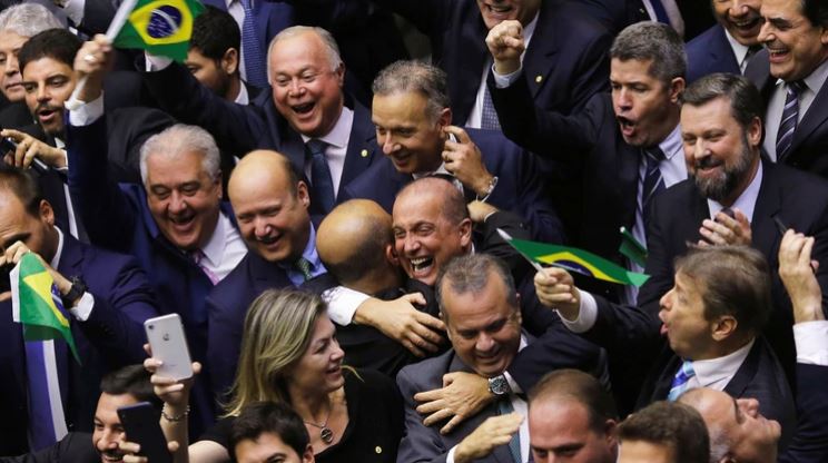 Con modificaciones, la reforma de las pensiones en Brasil dio el primer paso en la Cámara de Diputados