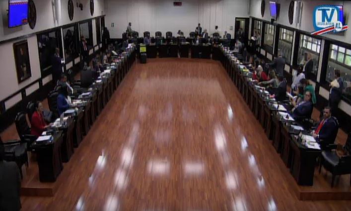Diputados rechazan hacer públicas las votaciones para reelección de magistrados