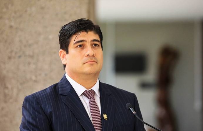 Presidente Carlos Alvarado pide renuncia del diputado Welmer Ramos tras denuncia penal de Procuraduría