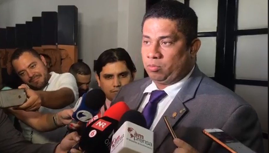 Fracción de Restauración Nacional descarta pedir renuncia a diputado Melvin Nuñez