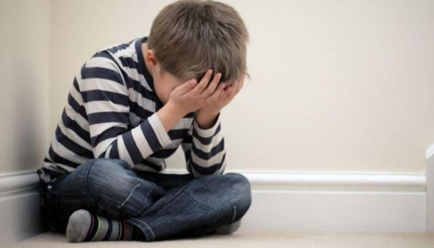 Encuesta revela que 53% de la población considera que niños están expuestos a violencia psicológica y sexual