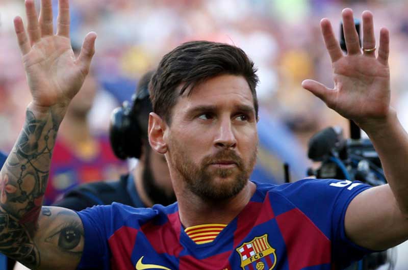 Messi se lesiona en su primer día de entrenamiento y se pierde la gira por EE.UU. con el Barcelona