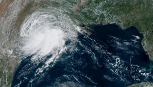 La tormenta tropical Imelda amenaza al sur de Texas