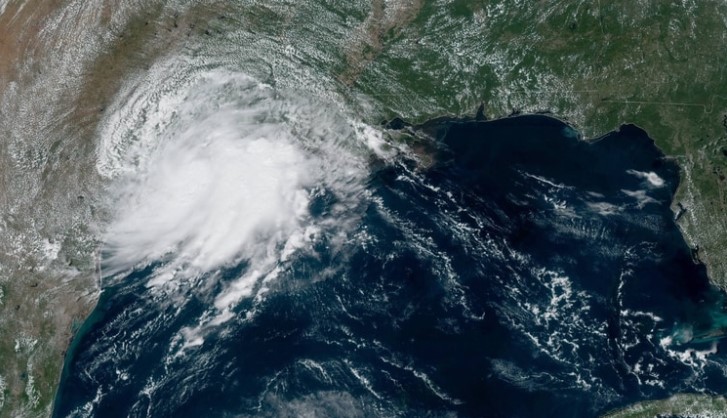 La tormenta tropical Imelda amenaza al sur de Texas