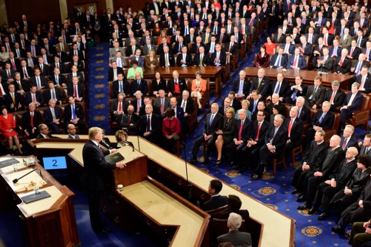 Los congresistas que apoyan abrir el juicio político contra Trump ya son mayoría en la Cámara de Representantes