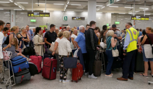 La operadora de viajes Thomas Cook se declaró en quiebra: lanzaron un plan de emergencia para repatriar a 600.000 turistas en todo el mundo