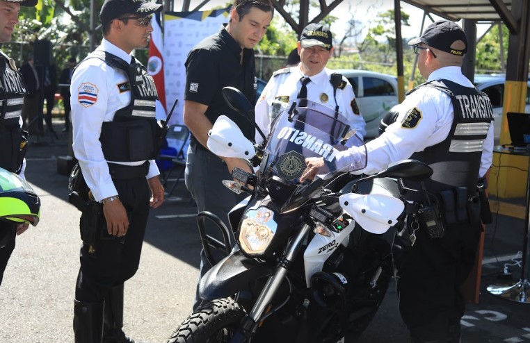 Policía de Tránsito utilizará diez motocicletas eléctricas a partir de este año