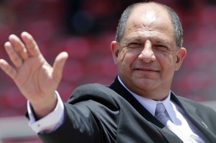 Diputados aprueban nueva investigación contra expresidente Luis Guillermo Solís por cementazo