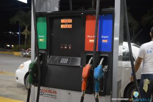 Aresep aprueba rebaja en gasolinas de hasta ¢16 por litro y aumento en diésel
