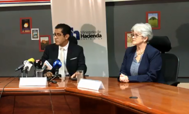 Nogui Acosta renuncia como viceministro de Hacienda por polémica con deuda familiar