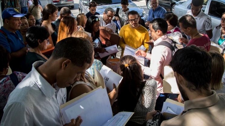 A pesar de la exigencia de visa, los venezolanos siguen huyendo de la emergencia humanitaria