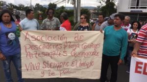 Puntarenenses y limonenses caminan hacia Casa Presidencial para exigir soluciones al desempleo