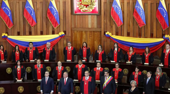 Perú le prohibió el ingreso al país a dos jueces de la Corte Suprema chavista