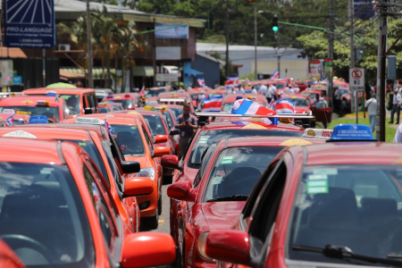 ¡Una vez más! Taxistas marcharán el próximo martes contra nuevo proyecto para regular UBER