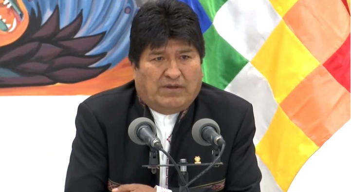 Evo Morales insistió en que ganará en primera vuelta “con los votos rurales” y denunció un golpe de Estado