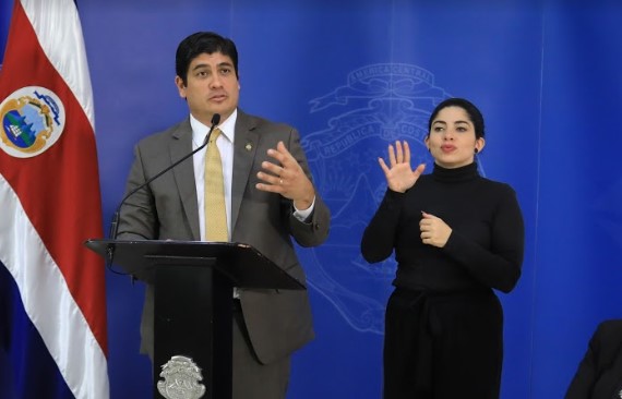 Carlos Alvarado considera inoportuna injerencia militar en renuncia de Evo Morales