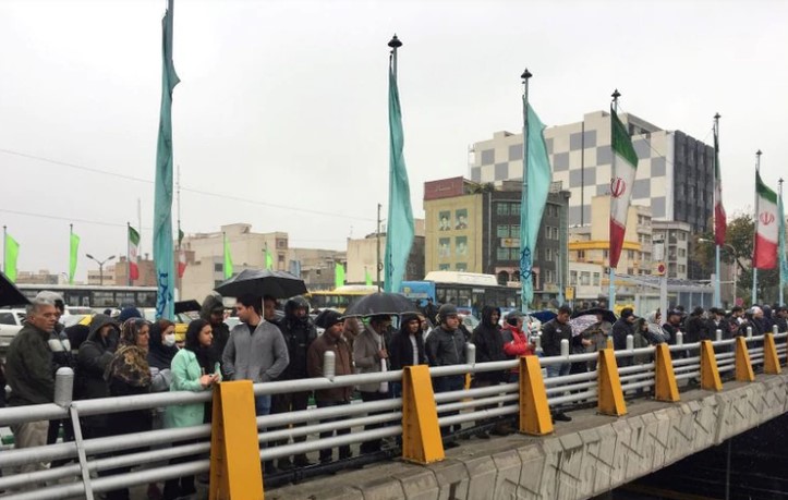 El régimen de Irán restringió el acceso a internet tras la convocatoria a nuevas protestas