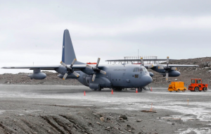 Del apagón total al colapso de las alas: las hipótesis de los expertos sobre la desaparición del avión militar chileno