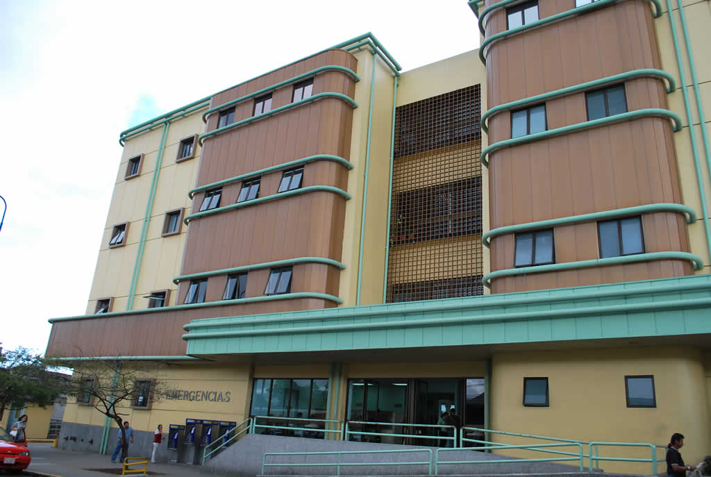Hospital Calderón Guardia adelantó 20 mil estudios radiológicos y 1 614 cirugías el año pasado