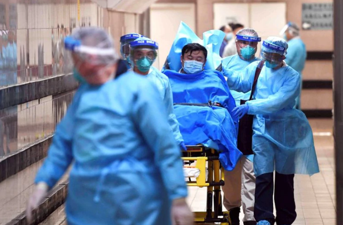 China desplegó a otros 1.600 médicos en el centro del país para contener el coronavirus