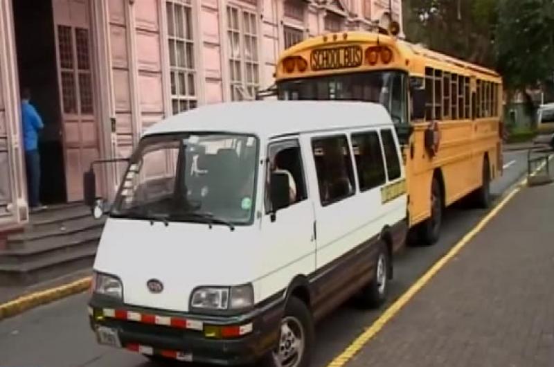 ¡Ármese de paciencia en carretera! Más de 4200 busetas escolares saldrán a la calle con regreso a clases