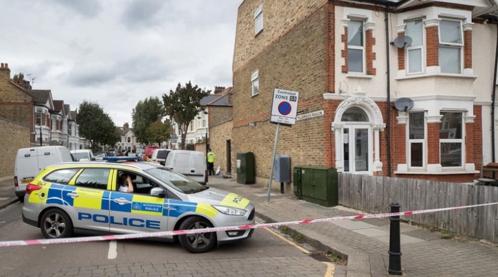 Alerta terrorista en Londres: la policía abatió a un hombre que apuñaló a varias personas en el sur de la ciudad