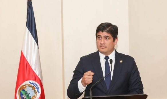 Carlos Alvarado alega que críticas al gobierno se deben a una prematura campaña electoral
