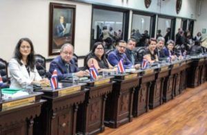Fracción del PAC reprocha ausentismo en interpelación de Ministra de Trabajo