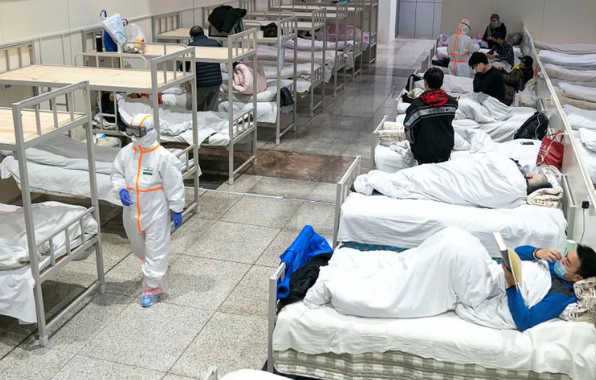 China enfrenta una escasez de camas para los más de 28 mil pacientes con coronavirus