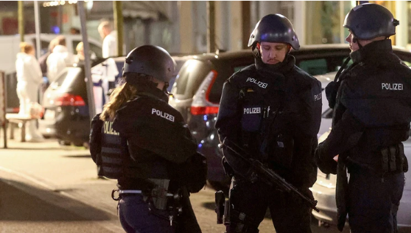 Ataque xenófobo en Alemania: el terrorista mató a 10 personas, entre ellas a su madre