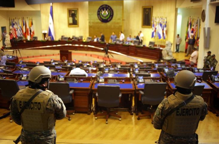 Corte Suprema de El Salvador ordenó a Bukele no usar al Ejército para forzar aprobación de su plan de seguridad