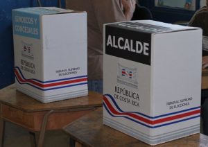 TSE continuará investigación por aparente entrega anómala de papeletas en El Roble de Alajuela
