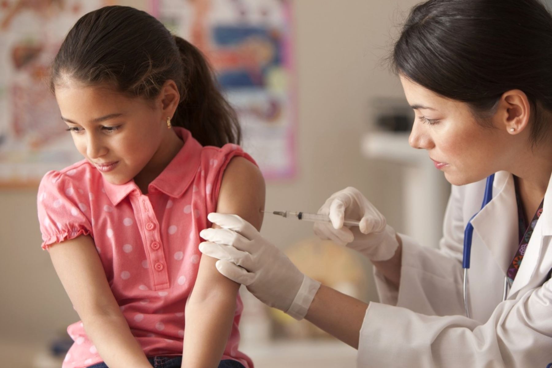 CCSS alerta que 8 mil niñas tienen pendiente segunda dosis de vacuna contra virus del papiloma