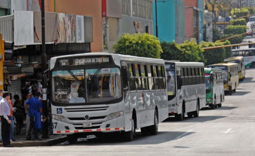 Autobuseros extremarán medidas de higiene para prevenir contagio del CoVid-19