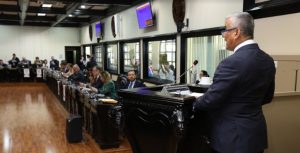 Diputados reprochan que UPAD trabajara sin sustento legal ni autorización de MIDEPLAN