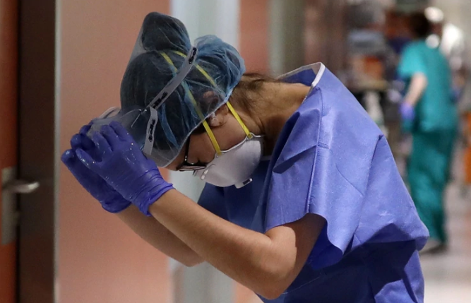 Coronavirus en España: la cifra diaria de muertes bajó de los 300 por primera vez en más de un mes